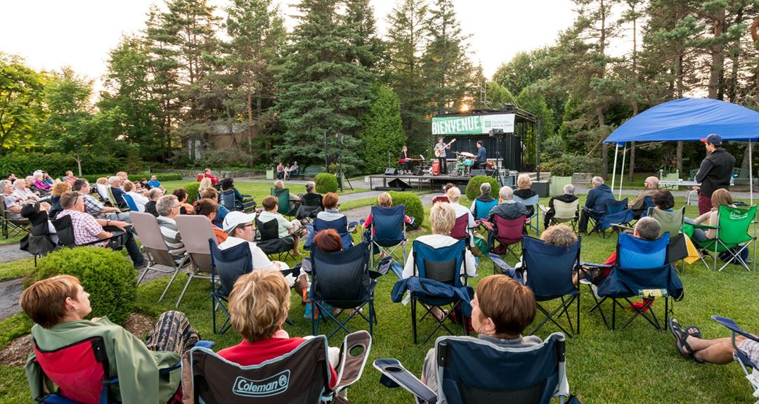 Spectacle extérieur gratuit